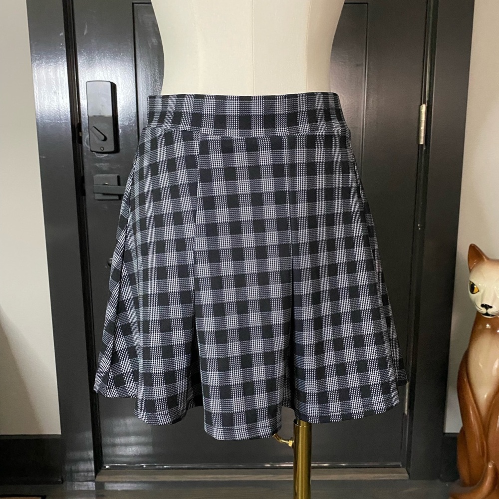 Sincerely Jules Navy and White Checkered Skater Skirt